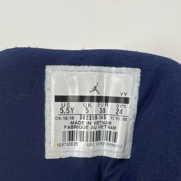 Nike Jordan 9 Retro Sneaker in Pearl Blue (GS) Youth Size 5.5 - Picture 8 of 9